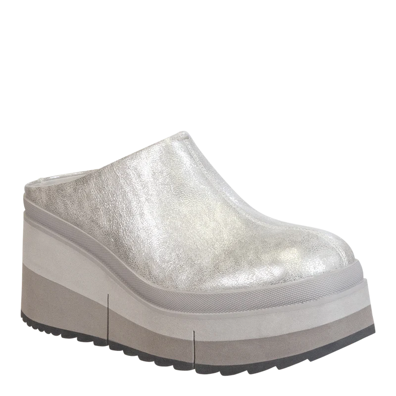 Coach Platform Slip-Ons 鈥?Silver